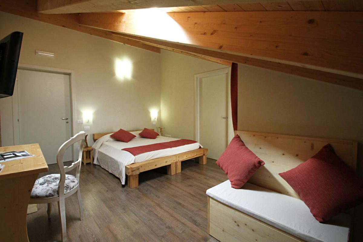 All'Albaro Agriturismo Salizzole Buitenkant foto